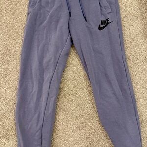 Nike Lavendar Jogger/Sweatpants